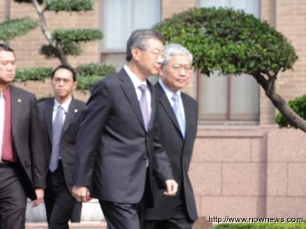 陈冲卸任幽默称妻子捡回需要修补的老公
