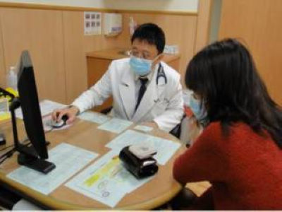 女方感染接吻病毒男友自责医师:很普遍勿想太多