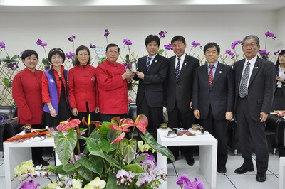 日本官员取经台湾灯会:大而精彩让人惊讶(图)
