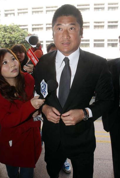 替父领奖辜仲谅再度声请解禁出境(图)