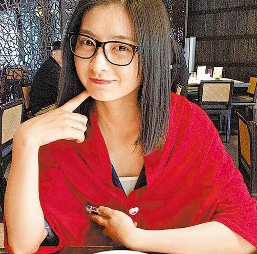 甄嬛传眉庄小主造访台湾台北故宫鉴定雍正瓷器