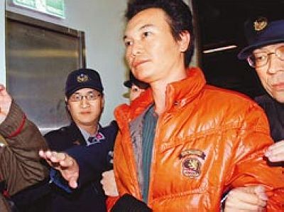 涉嫌造319案枪支者出庭受审狱中被特别戒护(图)
