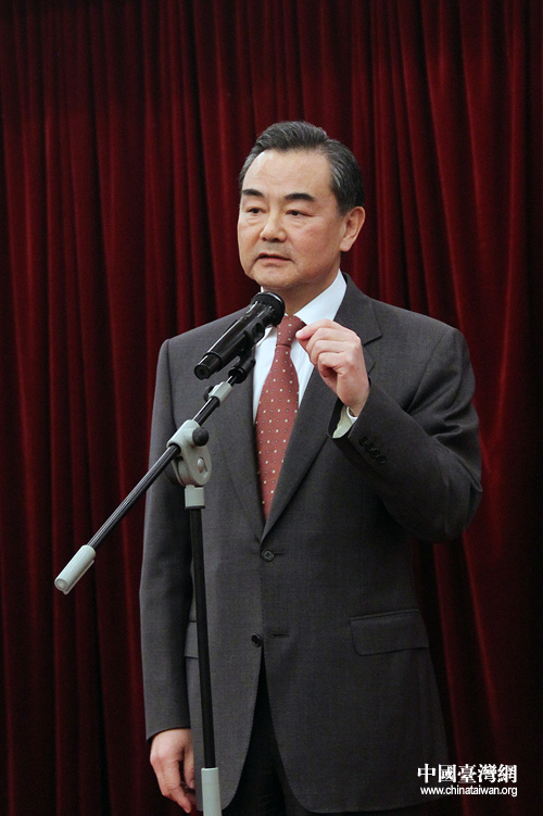 ����̸���ġ������Ρ�:����ǰ�ӣ�Я�������л�