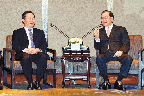 彭清华会连战称愿广西自然禀赋结合台湾优势