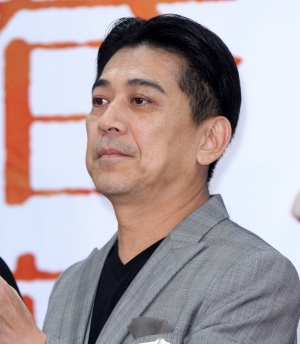 台湾地铁上演“活春宫”同名明星哭笑不得(图)