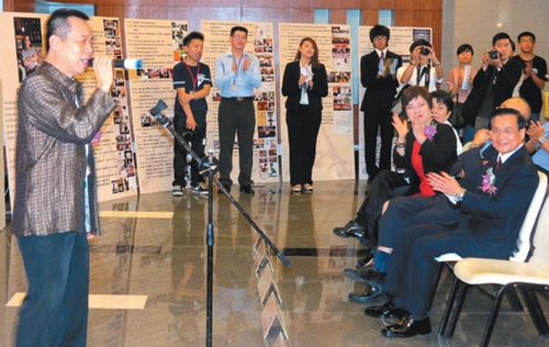 友人鼓励民进党大佬许添财拟参选台北市长