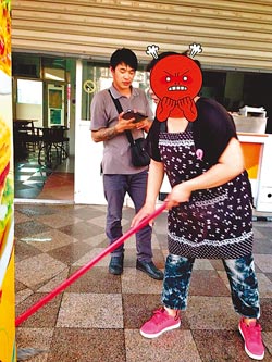 台湾男子酒驾撞伤摩托车司机装作路人探伤势