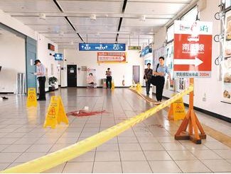 台五旬男子火车站砍“情敌”目击者称“太可怕”