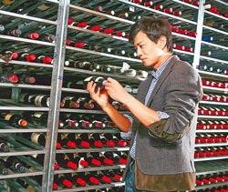 陈晓东两岸三地置房产身价过亿典型高富帅一族
