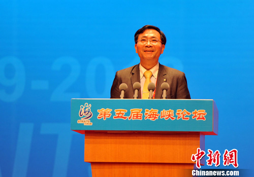 聚焦海峡论坛:蔡炳坤营销台中“三个分享”博感情