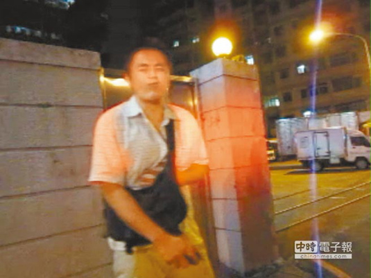 拒绝酒测花招百出台男子装肚痛要来无用救护车
