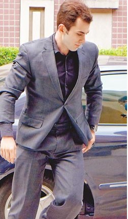 ֤�ݲ�������������ͷ�̨�巨��������������