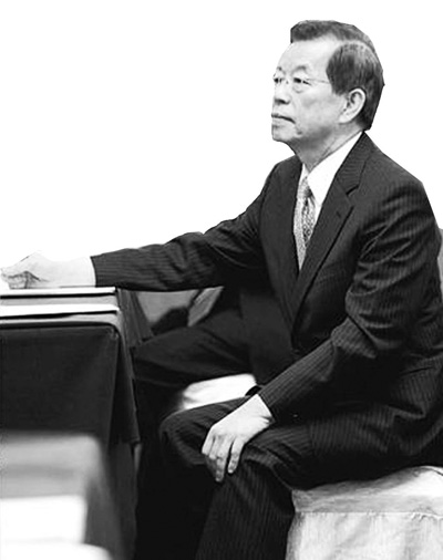 谢长廷在香港两岸研讨会上谈话绿营内部掀波澜