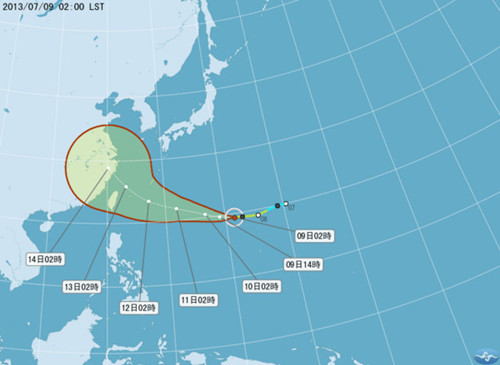 台风“苏力”持续增强12日起或影响台湾(图)