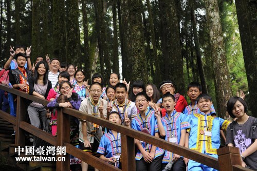 北川羌族学生领略宝岛秀美风光感受台湾风情