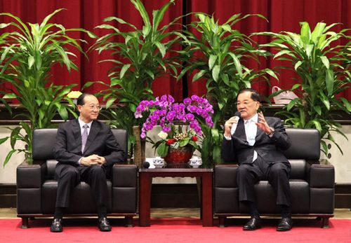 邵琪伟在台北拜会中国国民党荣誉主席连战