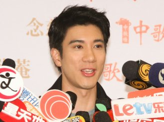 罗志祥5000万加盟索尼传王力宏有心结气到出走