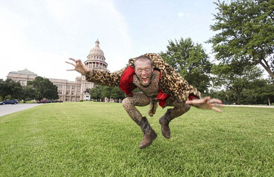 ������������ǧ�����ư������硰�����ˡ���ͼ��