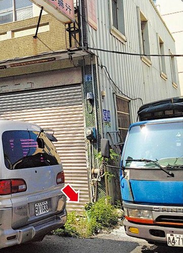 血癌男子在窗下小解被屋主逼闻尿味遭打断肋骨