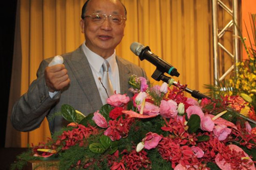 ̨���г���־ǿ��Ĵָ�����ż�����ʹ�ϳ�