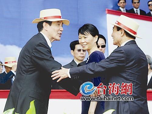 马英九王金平六度握手自然聊天一笑泯恩仇?