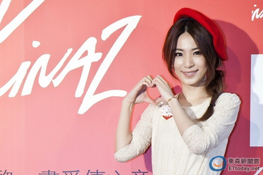 Hebe�����밢�þ�����ŮŮ�������������ƻ���
