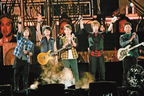 五月天一年吸金1.68亿豪掷500万请员工海外游