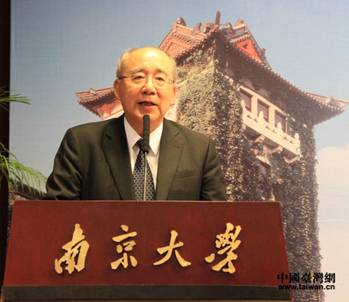 �Ⲯ��̸������ƽ��չ�����Զ������ķ���