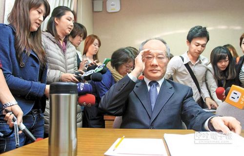 马英九要求力挺台湾“检察总长”黄世铭
