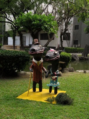 “台湾最早家犬”衍生艺术品展出(图)