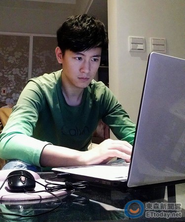 台帅气主播获封“小吴尊”打篮球鼻梁断裂(图)