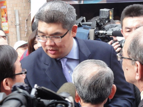 连胜文遭蓝营高层要求搬出豪宅?国民党:绝非事实