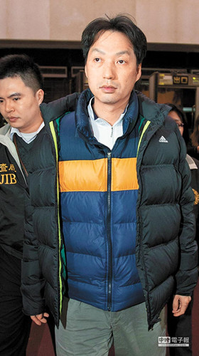 富士康前高层被爆集体商业索贿台湾检警约谈12人