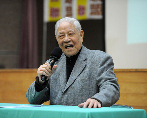 李登辉肠胃不适取消活动上周就轻微腹泻