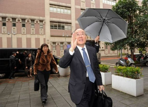 黄世铭泄密案展开马拉松式辩论全案预在4月宣判