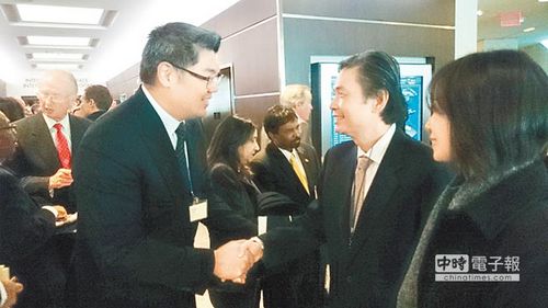 连胜文赴美出席活动谈及政治称这个月会有结果
