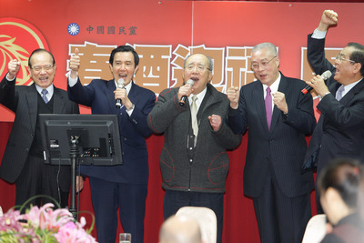 �����´��ͻ���Ӣ���Ⲯ�۸߳�����ƴ�Ż�Ӯ��