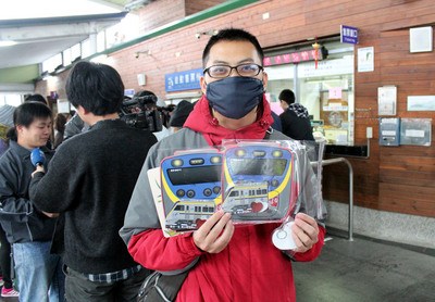 ̨�巢�����˽ڻ���Ʊ����������������Ů��