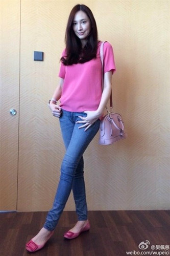 吴佩慈产后一周速瘦身看不出已是孩子的妈(图)