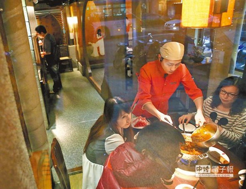 台湾知名火锅店屡成新闻话题刘德华吴宗宪常光顾