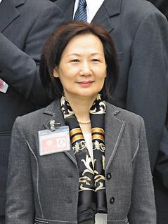 ̨�����µ�һ�������ƴ�ͳ�״���Ů�Ե��ң�ͼ��