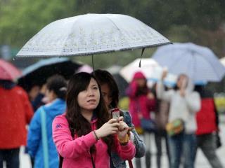 受大陆冷气团影响台湾北部湿冷淡水清晨10度