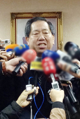 台“国安局长”:大陆攻台不一定守得住一个月