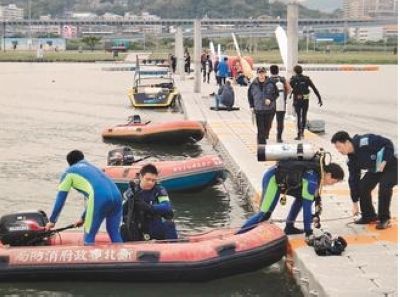 �μ������������̨��躣������ˮ��ʧ�٣�ͼ��