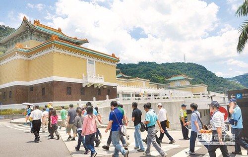 萧万长批台北故宫像菜市场院长回应:乱中有序