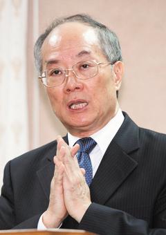 台湾“检察总长”黄世铭被控泄密案一审判有罪