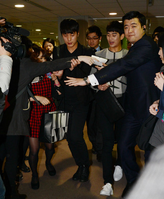 ��������̨��˿׷���ͻ���ͼ��