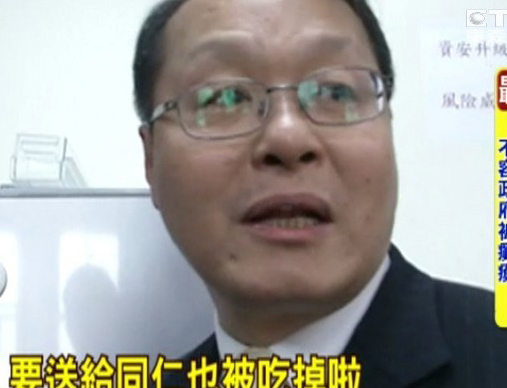 台湾学生闯“行政院”官员清点损失怨甜品被偷吃