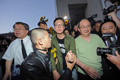 台湾两位反服贸学生带头人挨告19案王金平也挨告