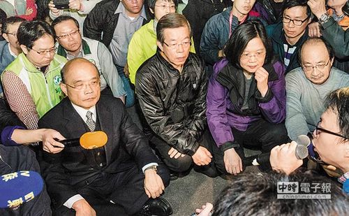 民进党内因反服贸兴检讨声浪不能只是且战且走